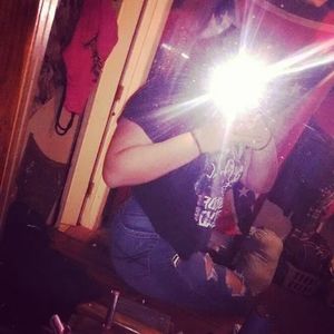 Meet your Posher, Selena